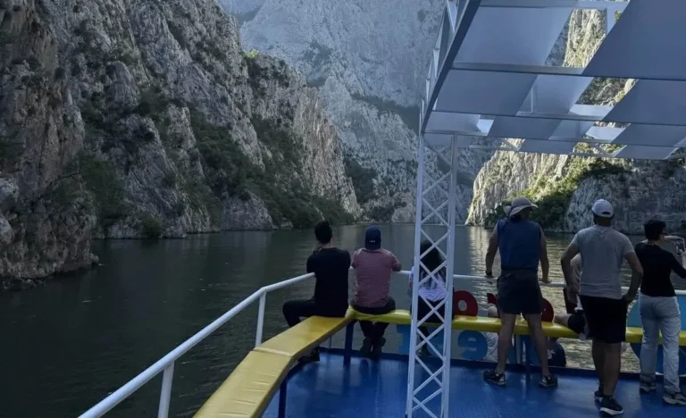 Traghetto Lago di Koman