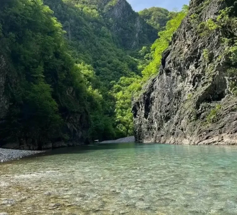 Komani Lake and Shala River Guide